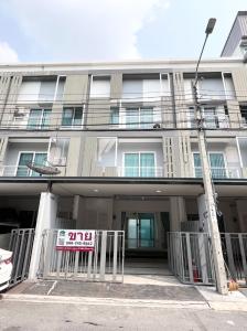 For RentTownhouseChokchai 4, Ladprao 71, Ladprao 48, : Townhome for rent, Space Ladprao Mengjai (Space Townhome), 3 bedrooms, 4 bathrooms, near Regent International School.