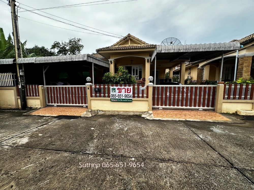 For SaleHouseRayong : Cheap single house for sale, 71 sq.w., Nalinrat Village, near new transport, Noen Phra, Rayong