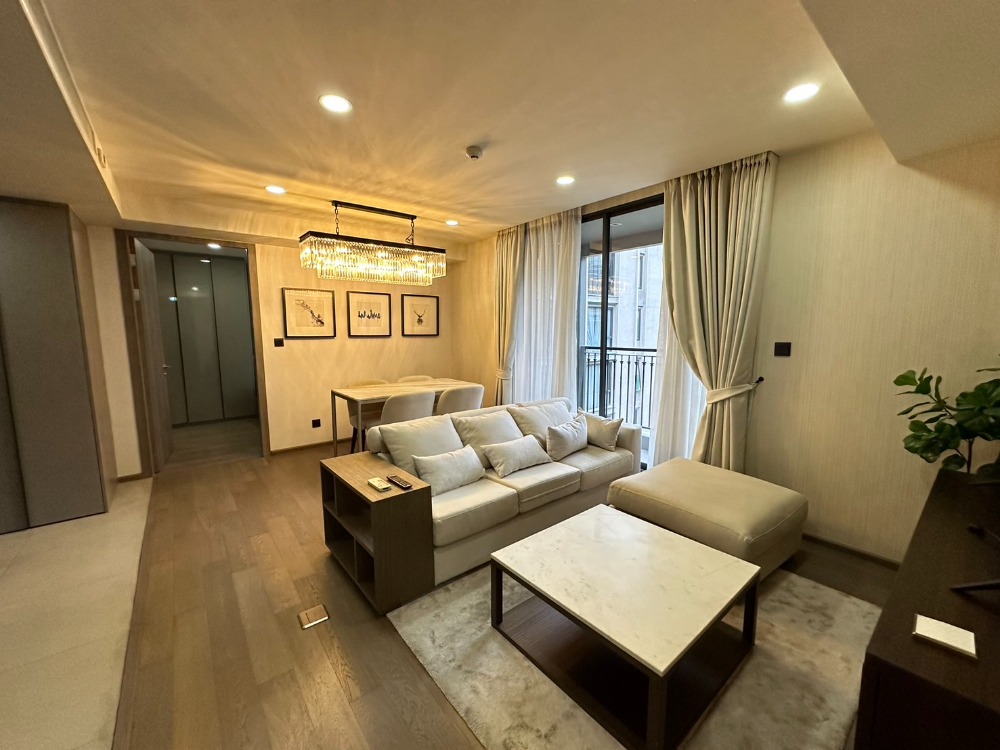 For RentCondoWitthayu, Chidlom, Langsuan, Ploenchit : +++Urgent rent+++ Klass Sarasin **3 bedrooms, 94 sq m.