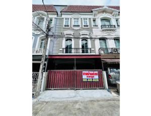 For SaleTownhouseKasetsart, Ratchayothin : For inquiries, call: 085-324-6515 Townhome for sale, 3 floors, 21.7 square meters, 4 bedrooms, 4 bathrooms, Baan Klang Muang Monte Carlo Ratchavipha project, near the Red Skytrain. Samian Nari Temple Station