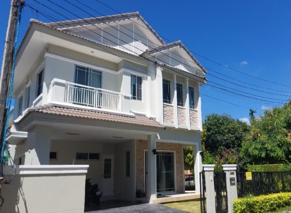 For RentHouseRama5, Ratchapruek, Bangkruai : Call 081-632-0632, 2-storey detached house for rent, Siwali Village, Ratchaphruek, Pinklao, Sathorn, next to Crystal Park CDC Ratchaphruek shopping mall, very beautiful house, newly renovated, air conditioning throughout the house / some furniture / ready