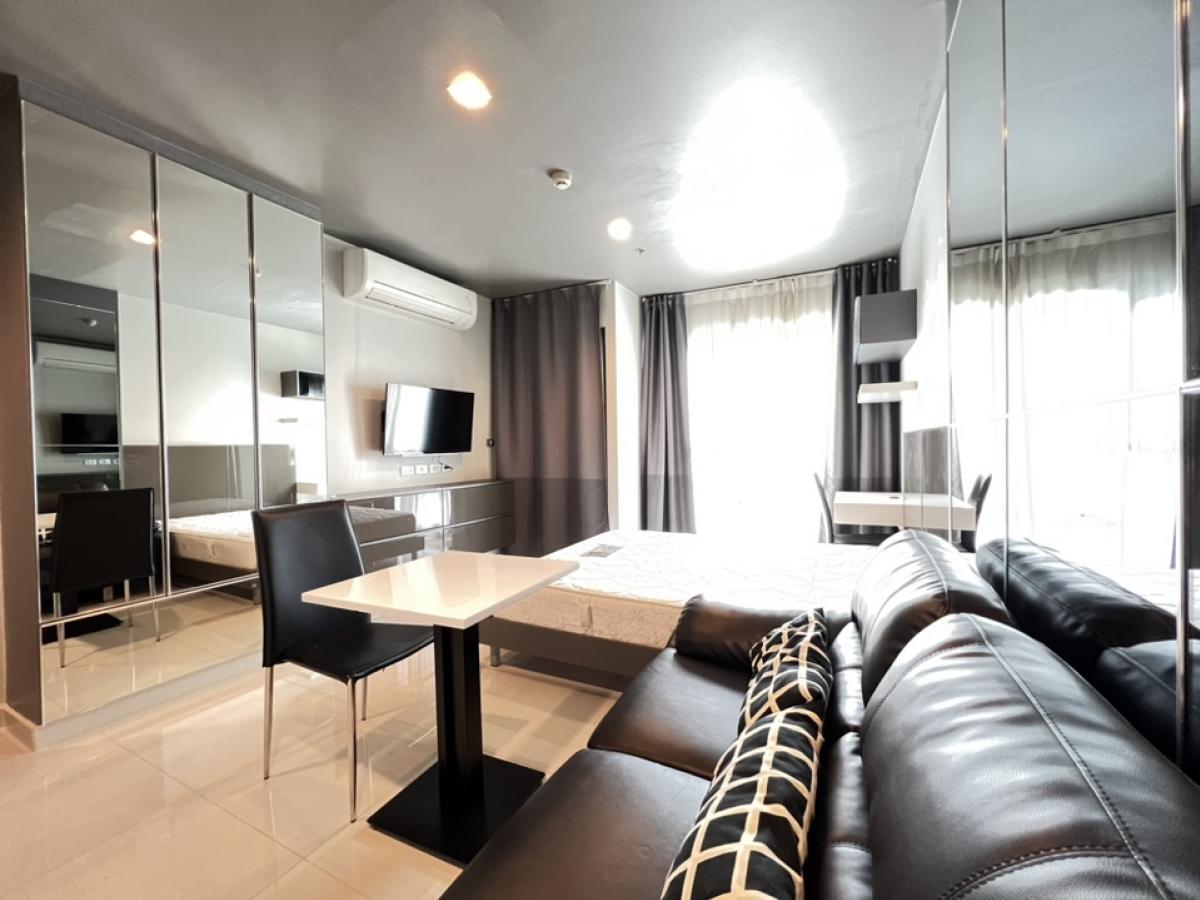 For RentCondoSukhumvit, Asoke, Thonglor : Very good price 🔥 Condo for rent Rhythm Sukhumvit 36-38 Fully furnished Ready to move in on 20 August 2024.