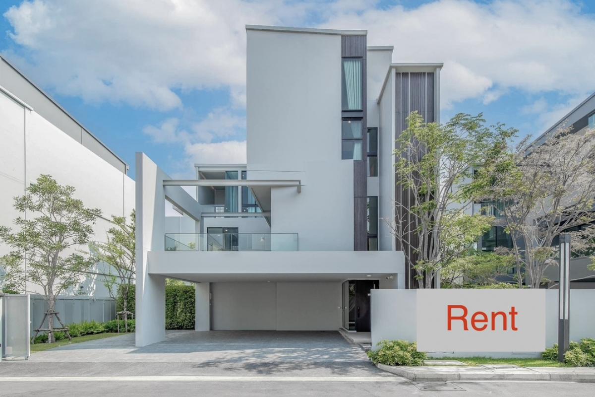 For RentHousePattanakan, Srinakarin : 🌟For rental Detached House VIVE  Krungthepkreeta. Detached House 3 storey 4 Bedrooms /5 Bathrooms. Fully furnished and ready to move in.🔑Rental Fee 300,000 THB/Month