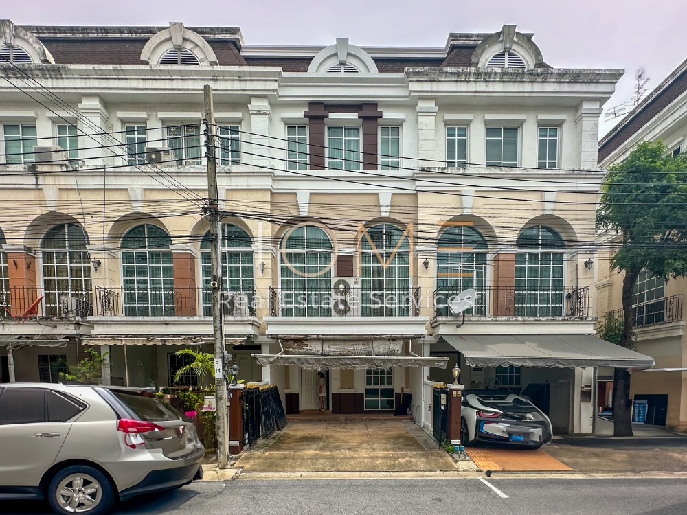 For SaleTownhouseKaset Nawamin,Ladplakao : Good condition, can travel on many routes, near the BTS ✨ Townhome Plus City Park Kaset - Nawamin / 3 bedrooms (for sale), Plus City Park Kaset - Nawamin / Townhome 3 Bedrooms (FOR SALE) KARN006