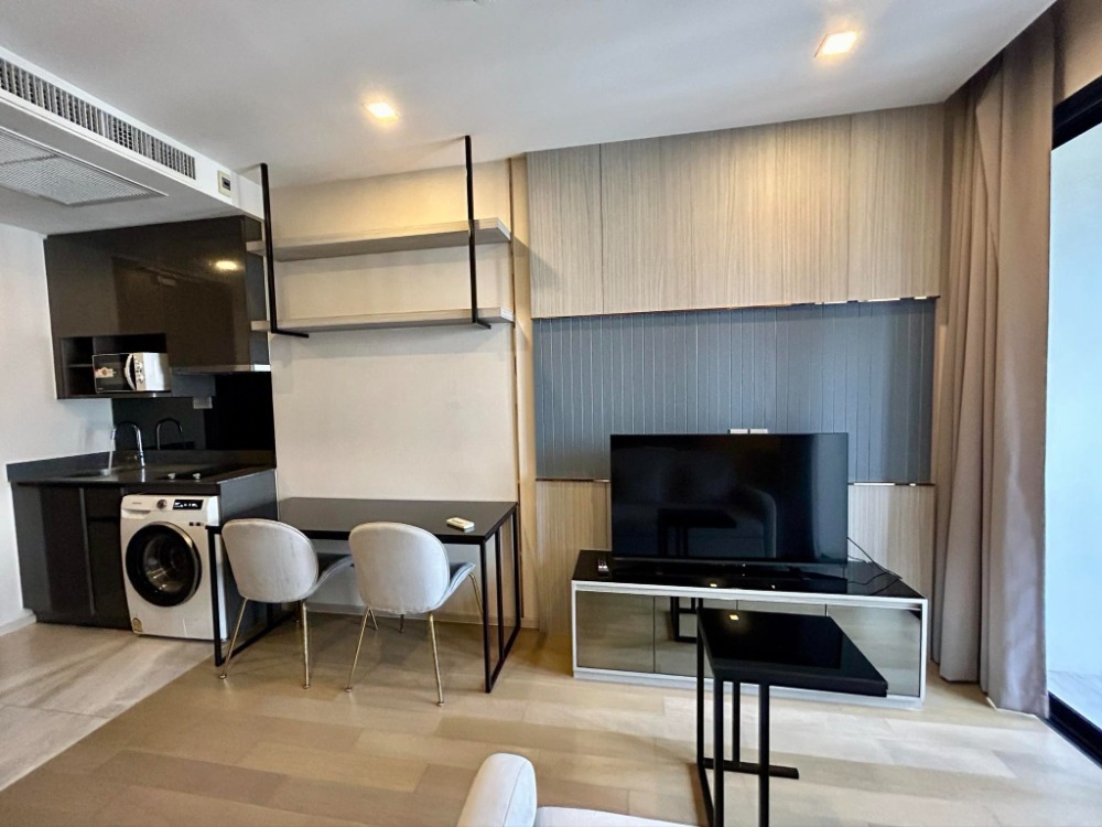 For SaleCondoSukhumvit, Asoke, Thonglor : For sale Ashton Asoke 1 Bed Fl.28 / Fl.36 Line : xiaozhanyii0510