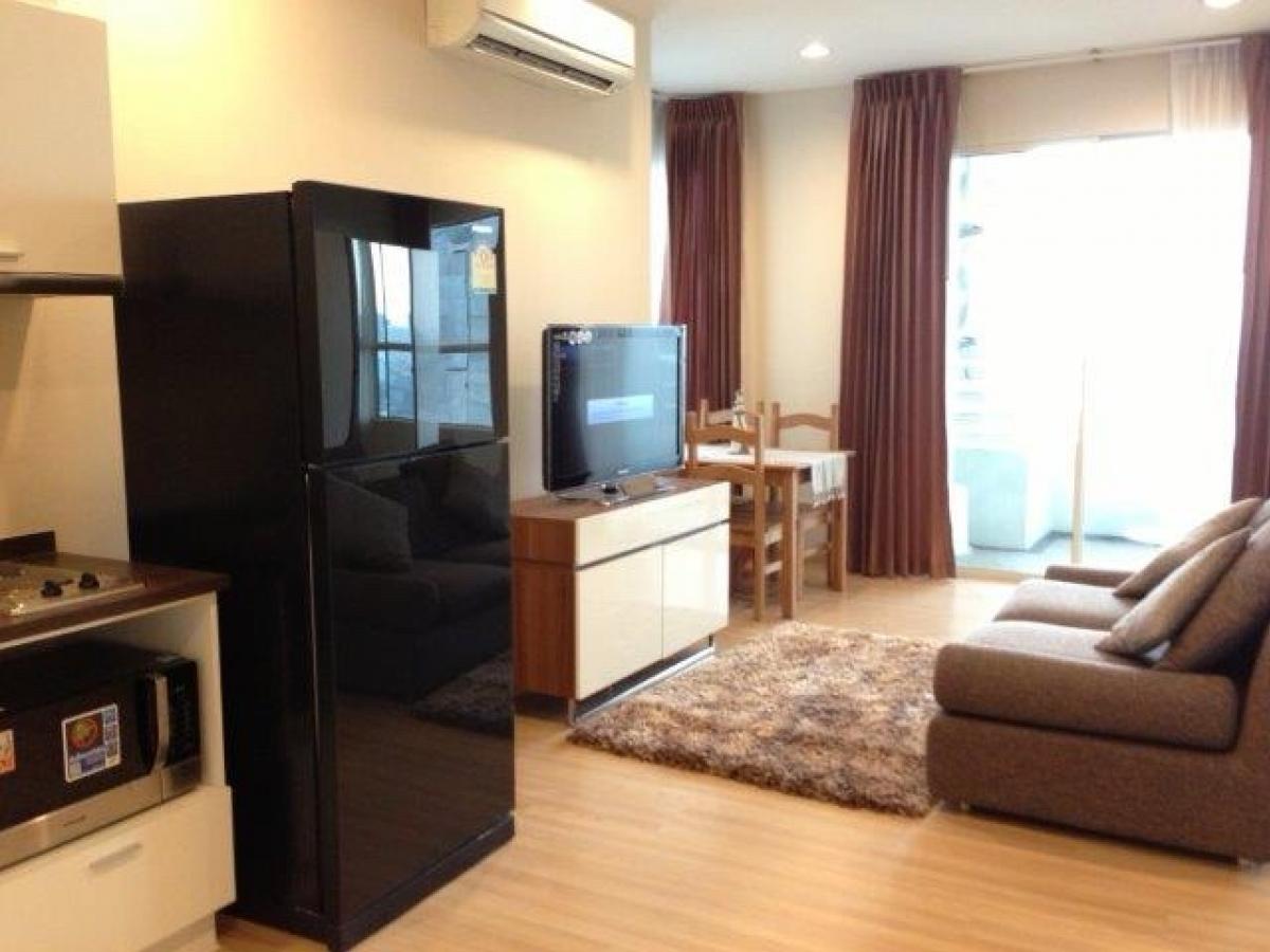 For RentCondoWongwianyai, Charoennakor : (Vacant 23 September 2024) Condo for rent The Lighthouse (Sathorn-Charoen Nakhon) near ICON Siam and BTS Krung Thonburi, high floor