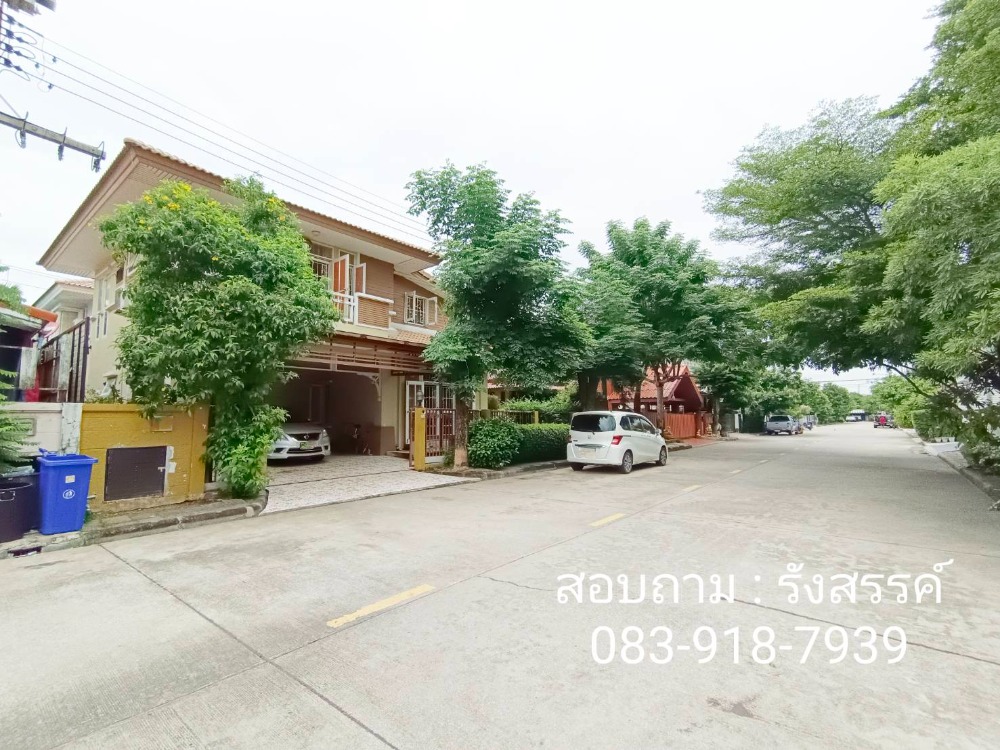 For SaleHousePathum Thani,Rangsit, Thammasat : 🎯 Cheapest detached house in the Barani Rangsit Khlong 3 project, area 55.6 square wah, wide, shady main road, Big C in front of the project.