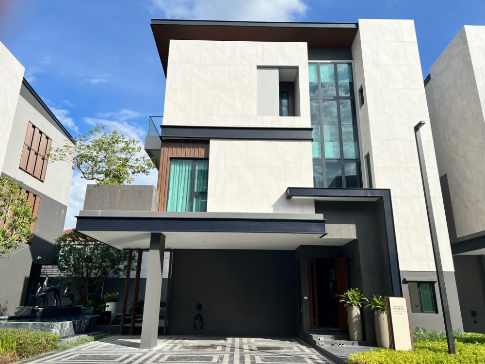 For SaleHouseYothinpattana,CDC : Luxury house in the city center ✨ The Honor Yothinpattana 60 sq m. 455 sq m. Contact 095-426-4563 (Boss)