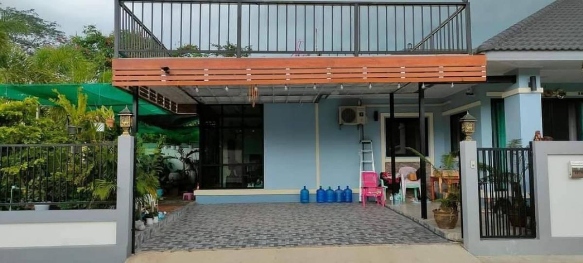 For SaleHouseKhon Kaen : ❤️❤️Single house for sale Booncharan Ville Project, Ban Thum, Khon Kaen Province, price only 2.49 million. Interested, line tel 0859114585. ❤️❤️❤️ 🏡 Single house for sale!!! Boon Charat Project, Ban Thum 🏠 (House age 3 years), area approximately 60 square