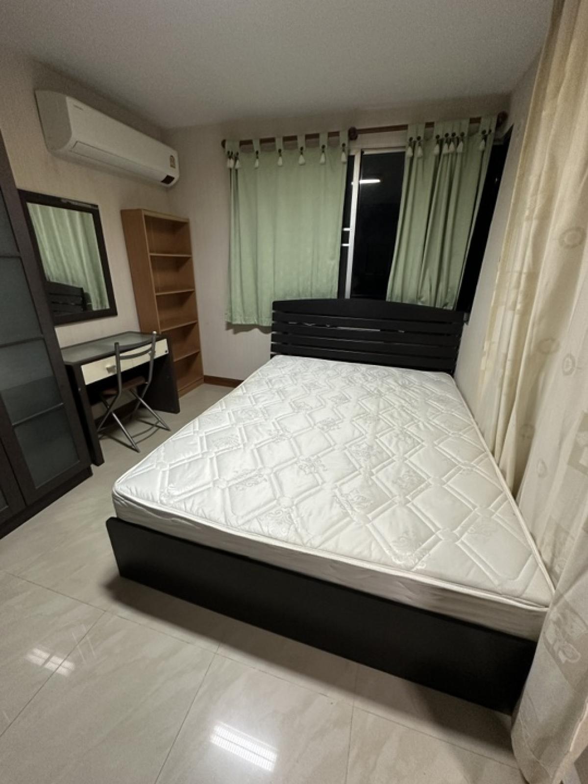 For RentCondoRatchadapisek, Huaikwang, Suttisan : Condo for rent Garden Place (near MRT Ratchada) ready to move in, has washing machine