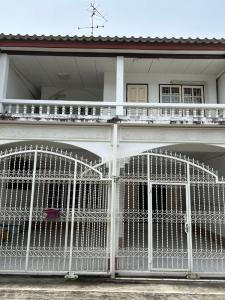 For RentTownhouseOnnut, Udomsuk : Townhouse for rent, 28 sq w., 2 floors, 4 beds, 2 baths, Udom Suk 51, Bang Chak, Phra Khanong, size price @16,000 baht