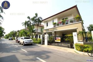 For SaleHouseLadkrabang, Suwannaphum Airport : Single house for sale, Villa Nakarin, On Nut-Wongwaen, Sukhaphiban 2 Road, decorated in the style of a model home