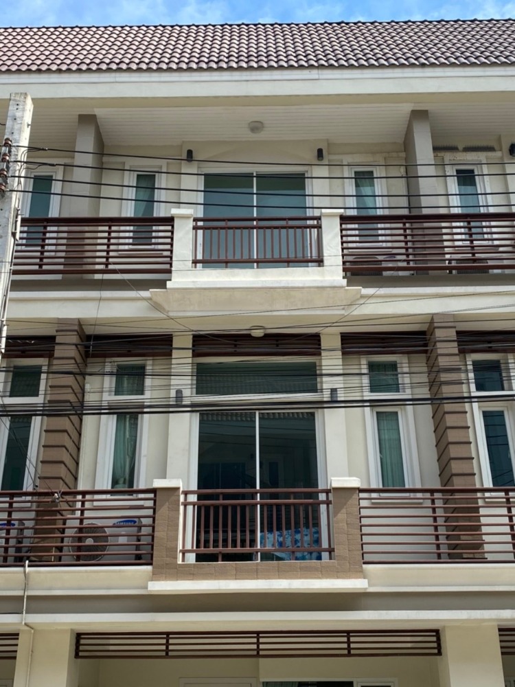 For RentTownhouseKaset Nawamin,Ladplakao : Townhome for rent Sukonthasawat 38 (next to kdms) Ramindra, Prasert Manutham Road, Air 5