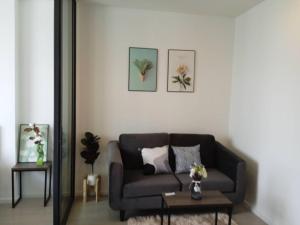 For RentCondoPinklao, Charansanitwong : 👑 Ciela Charan 13 Station 👑 1 Bedroom, size 31 sq m., 12th floor, beautifully decorated room. There are electrical appliances. Ready to move in