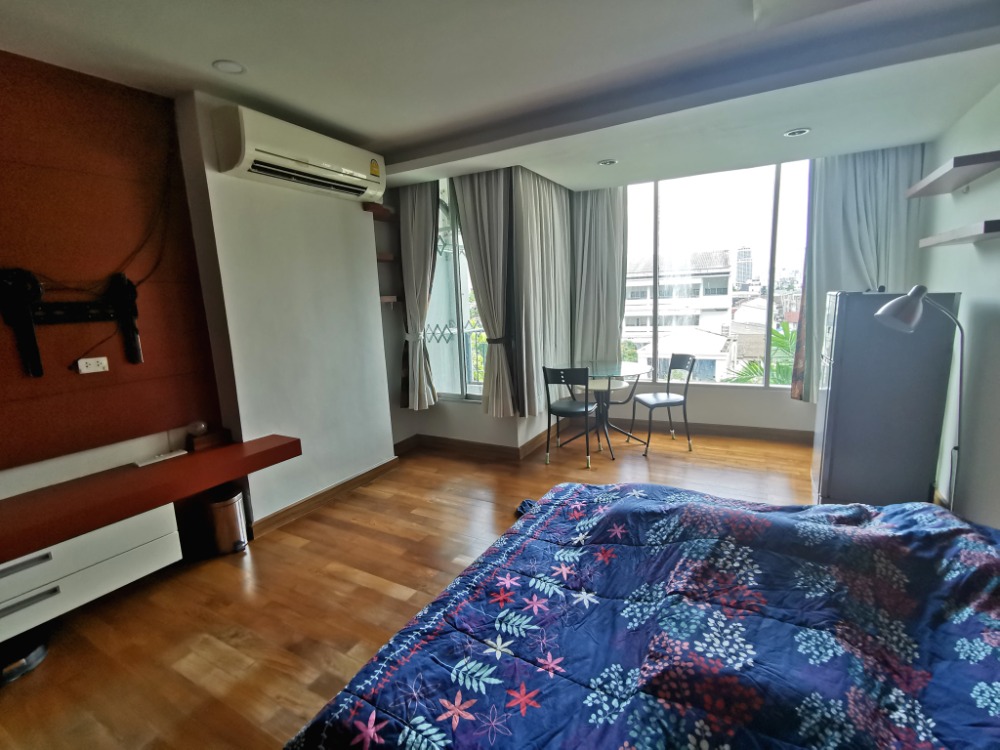 For SaleCondoKasetsart, Ratchayothin : ❤ 𝐅𝐨𝐫 𝗦𝗮𝗹𝗲 ❤ Condo La Maison 24, 1 bedroom, 6th floor, swimming pool view, 34 sq m. ✅ near 5 Lat Phrao intersection, next to the BTS and MRT lines.