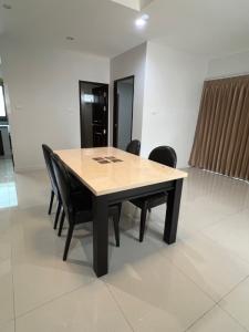 For RentHousePattaya, Bangsaen, Chonburi : For rent The Complete Sriracha 185/43