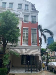 For RentTownhouseSathorn, Narathiwat : Townhome for rent, Baan Klang Krung, Sathorn-Narathiwat. Pet friendly Baan Klang Krung Sathon-Narathiwas for RENT