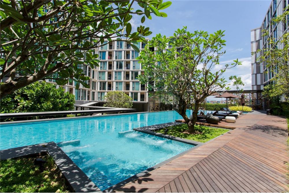 ขายคอนโดภูเก็ต : 1 Bedroom fully furnished for Sale near Central Floresta