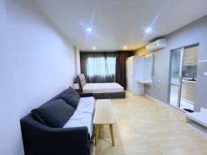 For RentCondoNawamin, Ramindra : For rent, D Condo Ram Intra, Dcondo Ram Intra, next to the road, spacious room, complete with furniture and electricity.