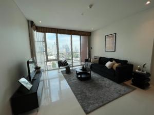 For RentCondoSukhumvit, Asoke, Thonglor : Condo Fullerton Sukhumvit Ekkamai (pets allowed), beautifully decorated, ready to move in.