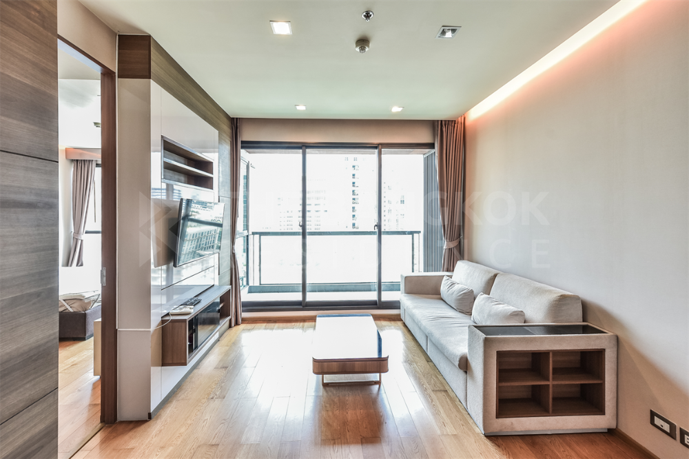 ให้เช่าคอนโดสาทร นราธิวาส : For Rent 45,000 per month The Address Sathorn 2b2b 72Sqm Floor 12 พร้อมเข้าชม