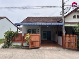 For SaleTownhouseKoh Samui, Surat Thani : Townhome for sale, corner room, Soi Pathumphon 3, Surat Thani.