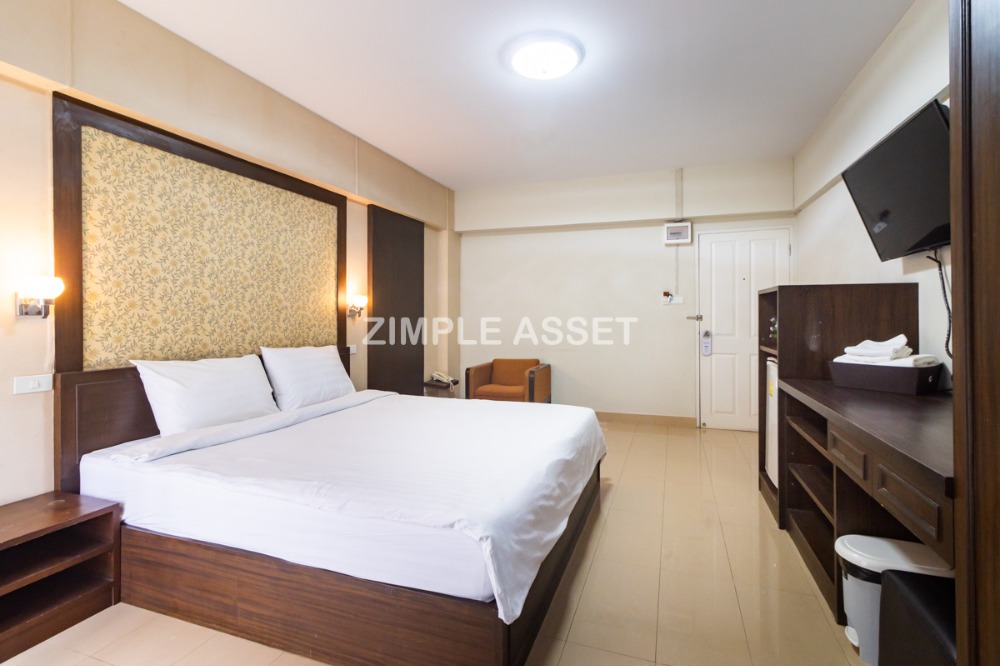 For RentCondoPattanakan, Srinakarin : Line: @zimple_asset  Daily and Monthly Apartments on Srinakarin Road, Close to Airport Link Hua Mak, Fully Furnished and Ready to Move In