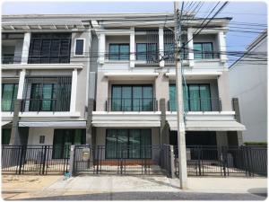 For SaleTownhouseRathburana, Suksawat : 3-story townhouse, Baan Klang Muang Suksawat, on Suksawat Road. 3 bedrooms, 3 bathrooms, near Bhumibol Bridge, Big C.