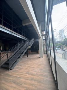 For RentRetailSukhumvit, Asoke, Thonglor : Space for rent under the hotel, 2 floors **High ceilings.  Ekkamai location near Big C