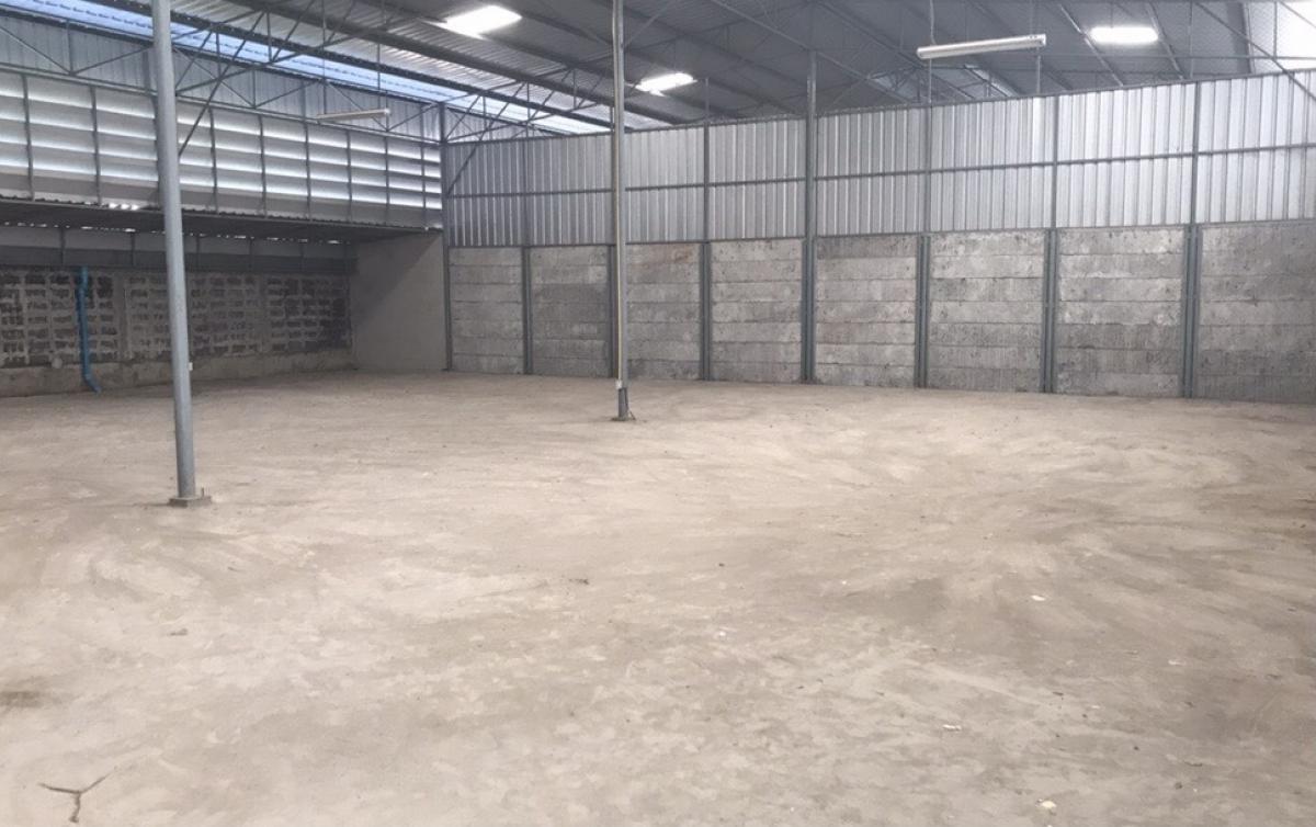 For RentWarehouseLadkrabang, Suwannaphum Airport : Warehouse for rent on Sukhapiban 2 Road, Prawet, has an office inside, near the entrance/exit of the outer ring road, On Nut, Prawet, Bangna entrance/exit, near Mega Bangna, very convenient.