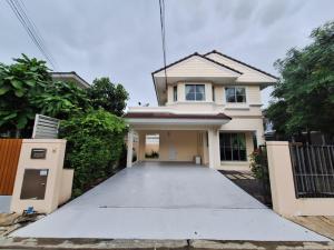 For RentHouseNonthaburi, Bang Yai, Bangbuathong : For rent: Pruklada Wongwaen-Rattanathibet, beautiful house, ready to move in.