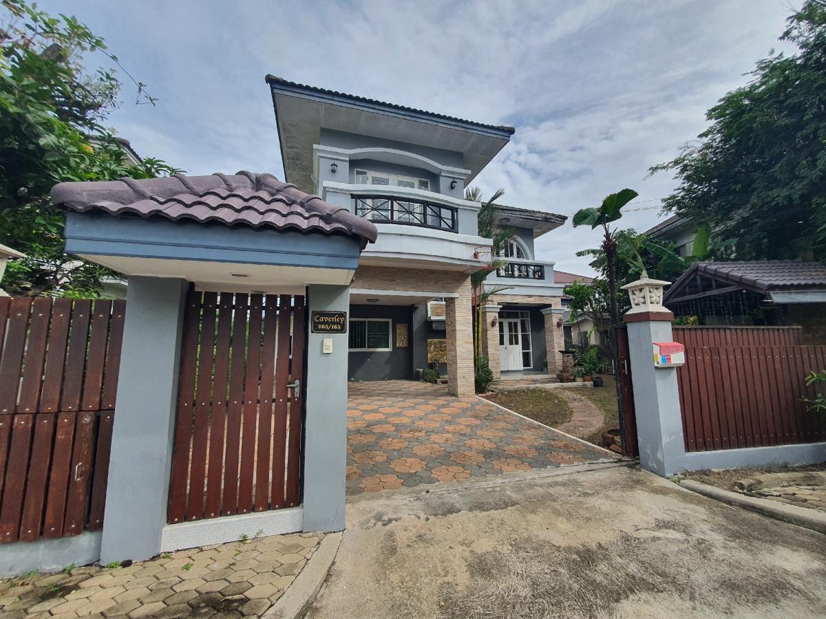 For RentHouseNonthaburi, Bang Yai, Bangbuathong : House for rent, 4 bedrooms, near Chaiyaphruek BTS station, Bang Bua Thong, large house, fully furnished.