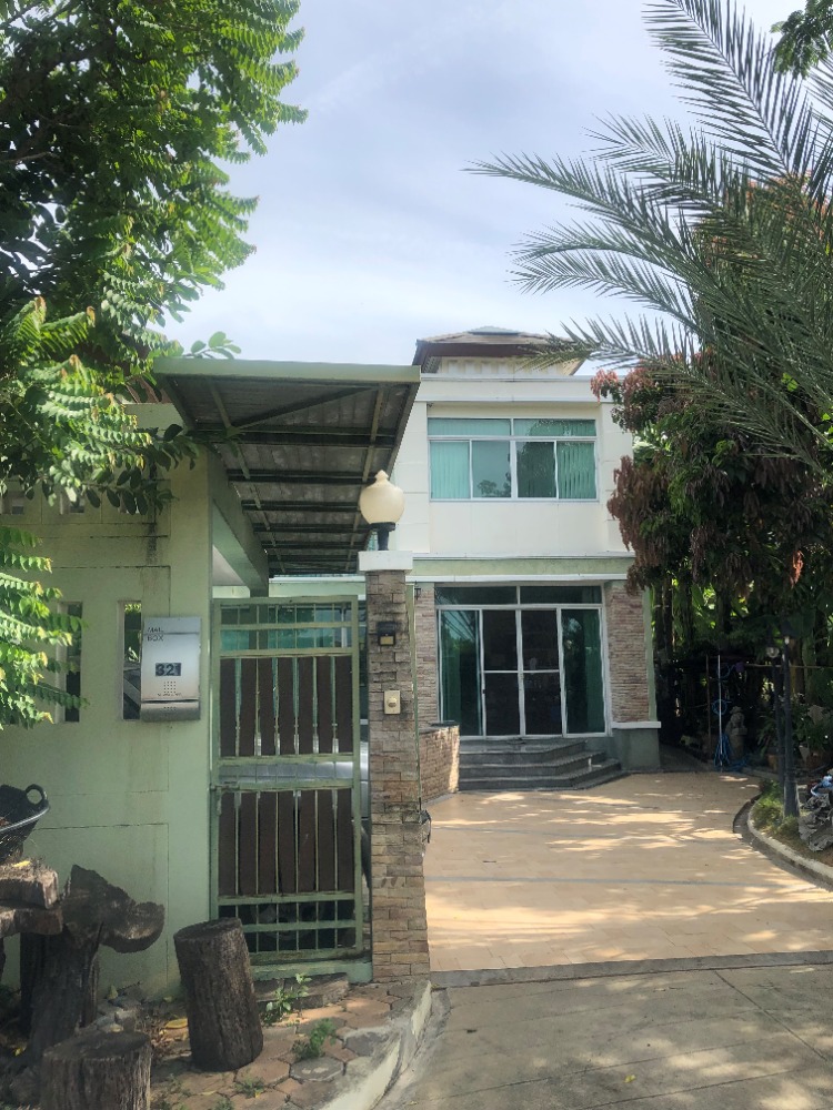 For SaleHousePhutthamonthon, Salaya : 2-storey detached house with swimming pool