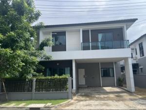 For RentHousePathum Thani,Rangsit, Thammasat : Single house for rent, Centro Vibhavadi. Single house, Centro Vibhavadi.