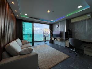 For SaleCondoPattaya, Bangsaen, Chonburi : Wongamat Tower Condo, sea view 1 bedroom for sale