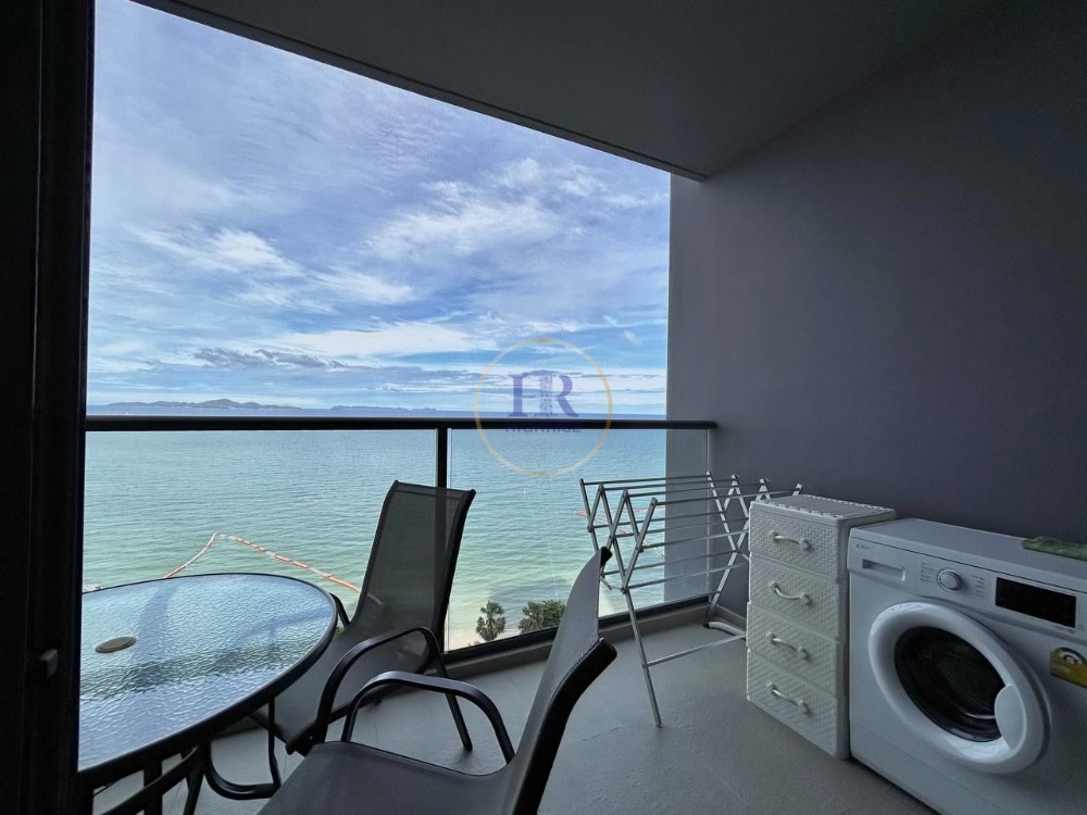 For SaleCondoPattaya, Bangsaen, Chonburi : Zire Wongamat beachfront condo beautiful sea view studio for sale in Pattaya