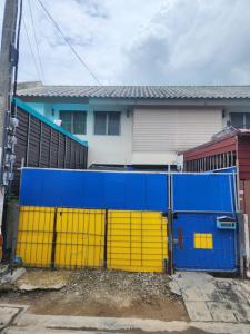 For SaleTownhouseMin Buri, Romklao : Best price in the project!! Baan Eua-Athorn, Yuwittaya 12, area 16 sq m, usable area 64 sq m.