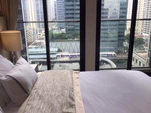 For RentCondoWitthayu, Chidlom, Langsuan, Ploenchit : Condo for rent Noble Ploenchit (Noble Ploenchit) ✨Condo connected to BTS Ploenchit and luxury shopping mall Central Embassy 🎊