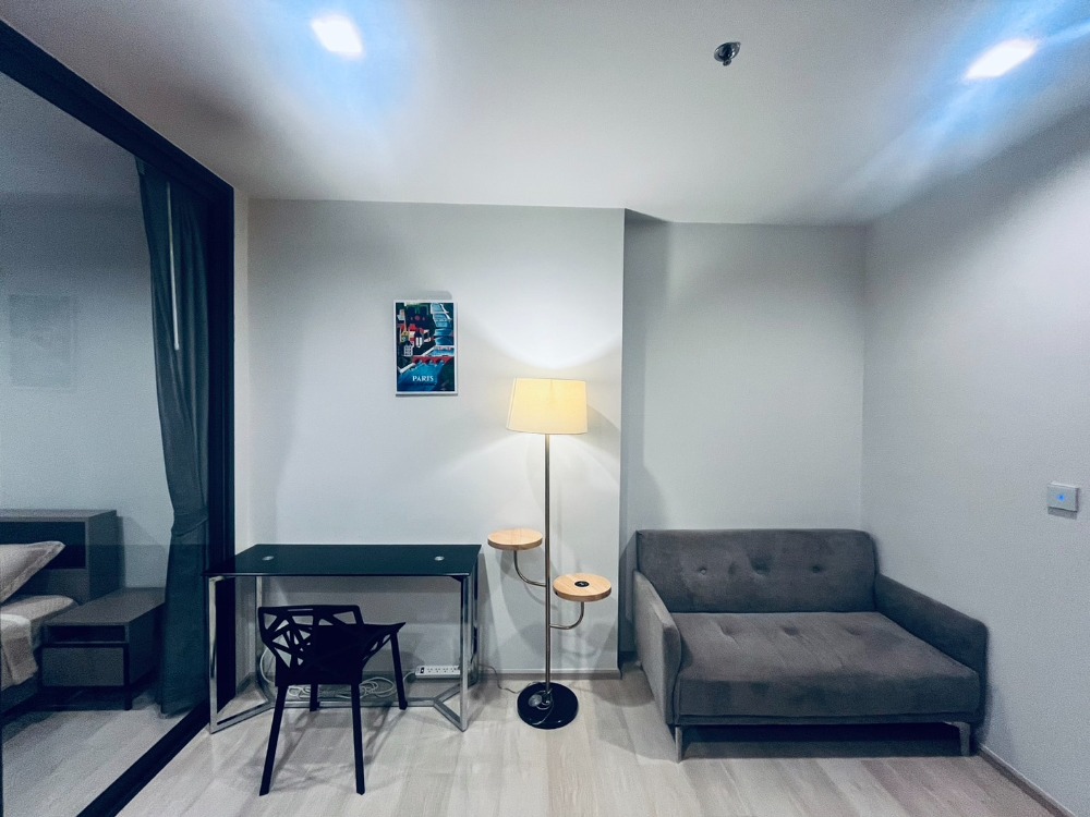 For RentCondoWitthayu, Chidlom, Langsuan, Ploenchit : Room for rent: Condylife One Wireless, 1 bedroom, 1 bathroom, 23rd floor.