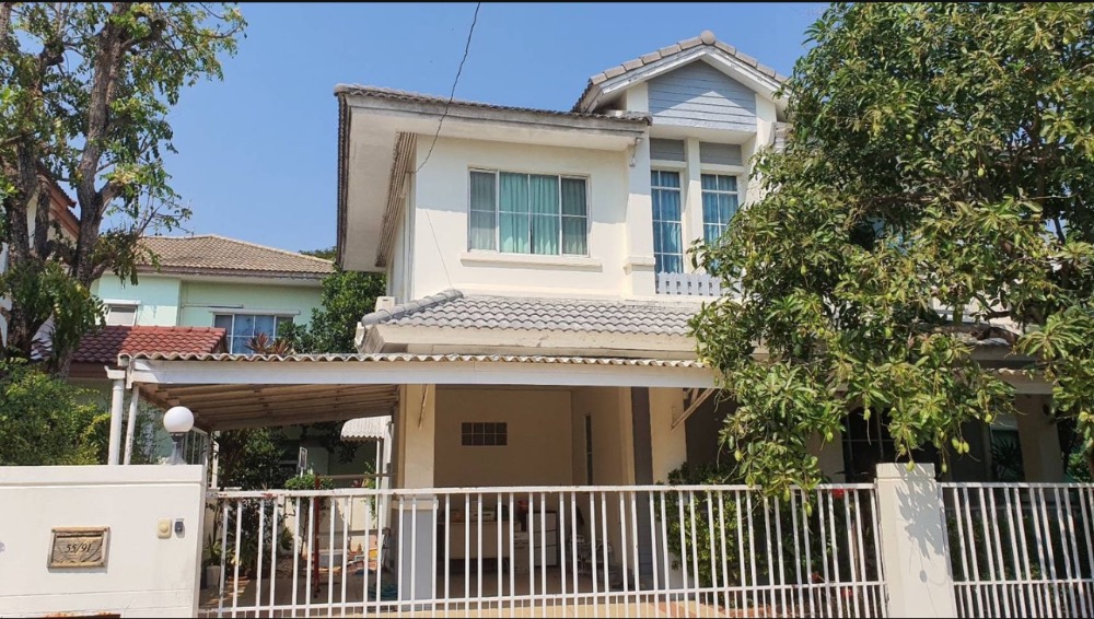 For RentHousePathum Thani,Rangsit, Thammasat : Ready to move in ++House for rent Prueklada 1 Rangsit - Lam Luk Ka Khlong 4*fully furnished++