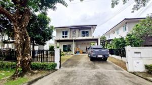 For RentHousePathum Thani,Rangsit, Thammasat : Single house for rent, Prueklada Village 3, Khlong 4, Lam Luk Ka, with furniture.  Opposite Yaemsaard School