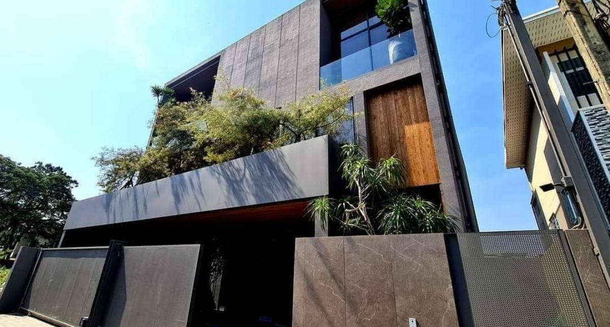 For SaleHouseChokchai 4, Ladprao 71, Ladprao 48, : Single house for sale, Unique Modern style, 3 floors with elevator.