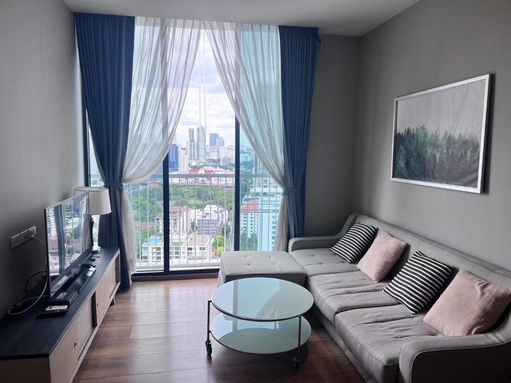 For RentCondoSukhumvit, Asoke, Thonglor : Condo for rent: Park 24, fully furnished condo, ready to move in, close to BTS Phrom Phong and many places to eat!!