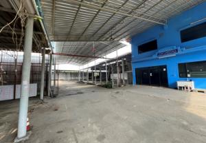 For RentWarehouseSamut Prakan,Samrong : 🔥For urgent rent 🔥Warehouse-factory with 2-storey building, size 394 sq.wa, near Bangkok, Suvarnabhumi Airport, near expressway, convenient transportation