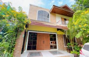 For SaleHouseOnnut, Udomsuk : For sale: 2-storey detached house, land area 200 square wah, Soi Phueng Mi 1, Sukhumvit 93, Bang Chak Subdistrict, Phra Khanong District