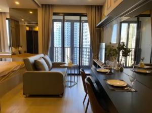 For RentCondoSukhumvit, Asoke, Thonglor : For rent: Ashton Asoke, beautiful room, good view, near BTS Asoke, fully furnished, ready to move in