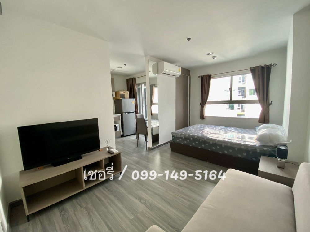 For RentCondoSamut Prakan,Samrong : LV062 For rent: The Trust Condo @ BTS Erawan, next to the BTS, swimming pool view, very windy, fully furnished, full common area / Call 099-149-5164