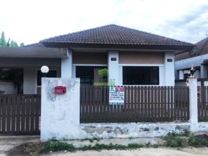 For SaleHouseKoh Samui, Surat Thani : Urgent sale, single-storey detached house, Ploy Villa Bangsawan Project, Surat Thani, corner plot, area 52 sq m, good location, suitable for living