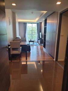 For RentCondoWitthayu, Chidlom, Langsuan, Ploenchit : R1943 Condo for rent Focus Ploenchit (vacant) near BTS Ploenchit.