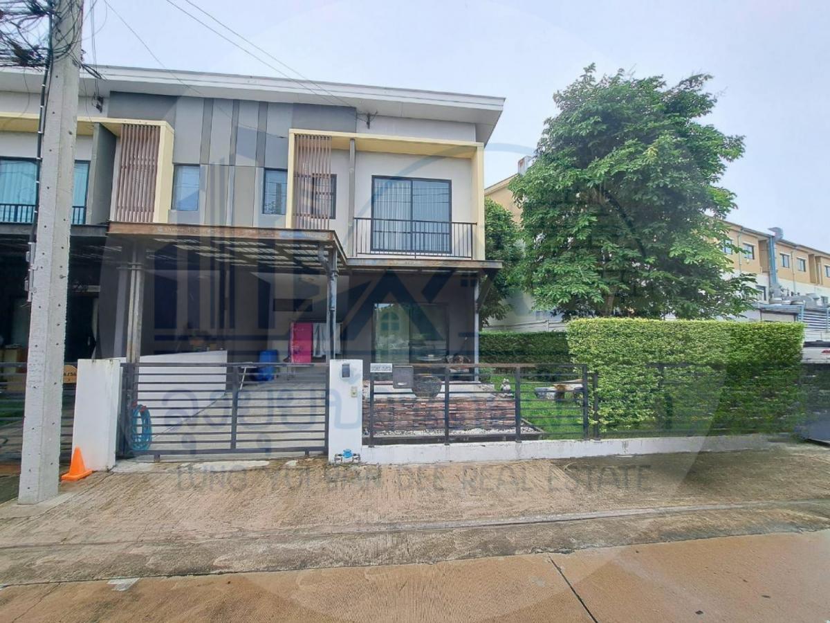 For RentTownhousePattanakan, Srinakarin : Townhome for rent, The Connect Phatthanakan 38, corner house, shady, convenient transportation 🏡💸🎊